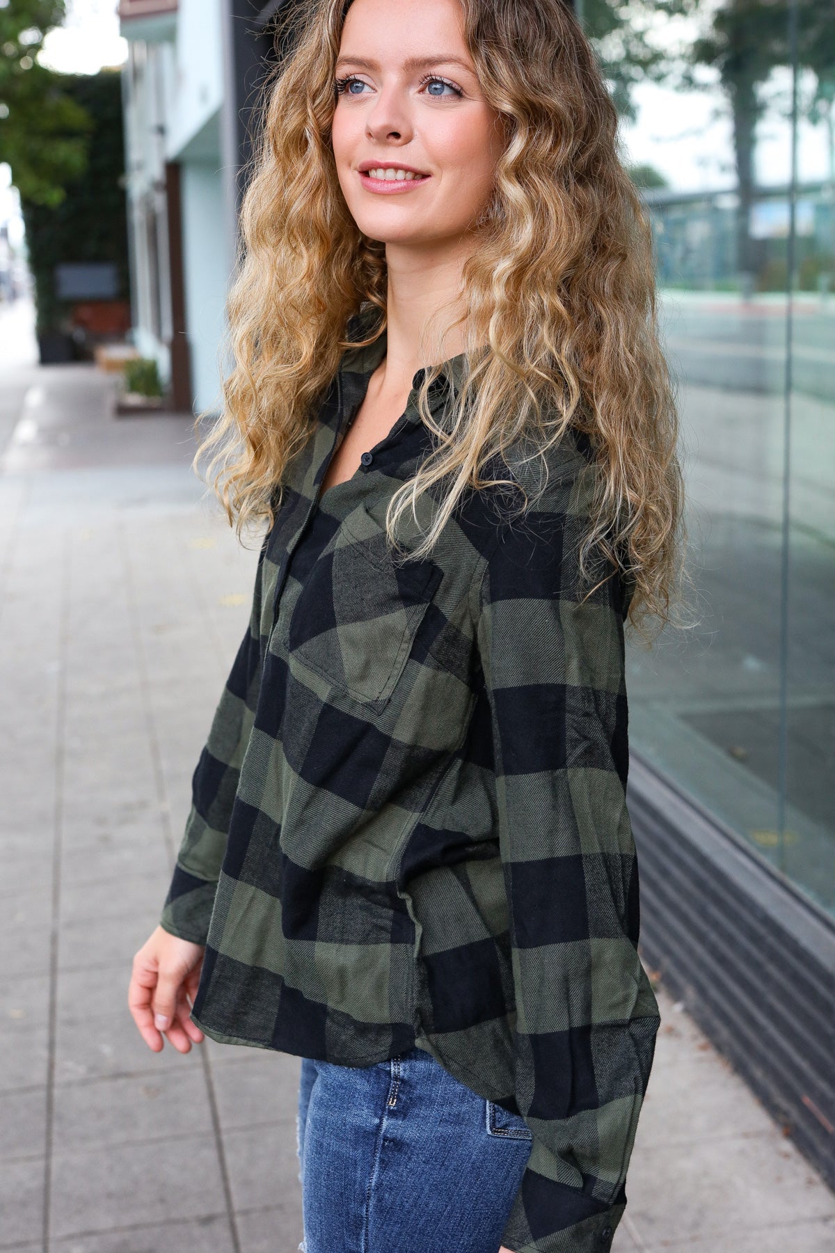 Casual Chic Army Green Plaid Button Down Long Sleeve Top